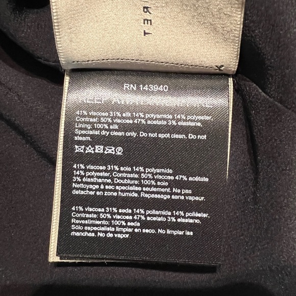 Roland Mouret A-Line Dress Black
Floral Print, Size 6 - Picture 6 of 6